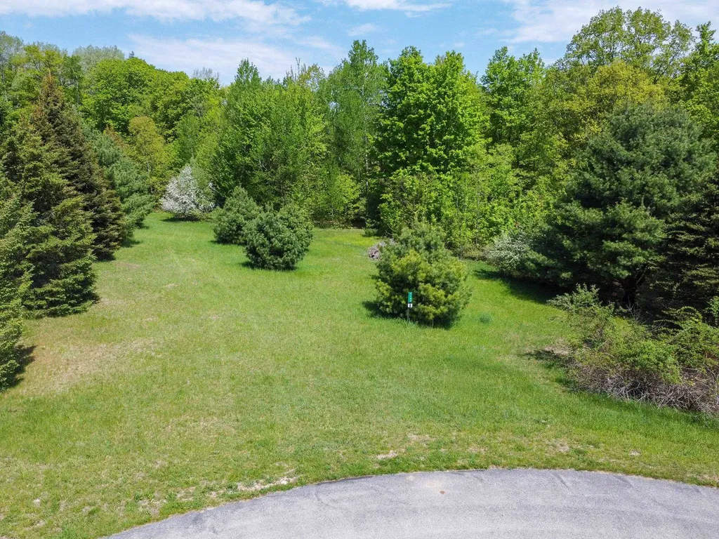 2164 N Belanger Creek Drive Suttons Bay Township MI 49682