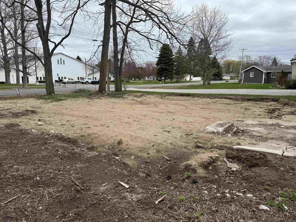 142 Charles Street Elk Rapids Township MI 49629