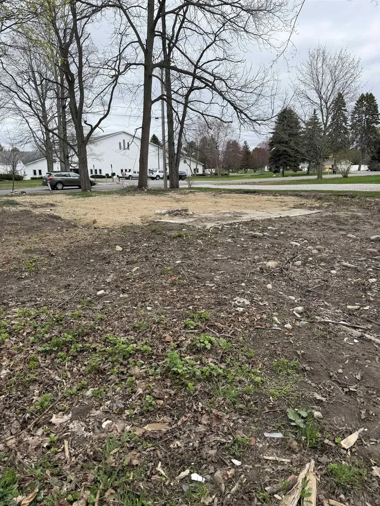 142 Charles Street Elk Rapids Township MI 49629