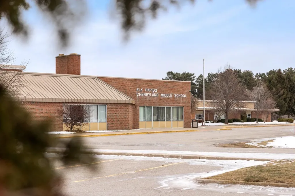 142 Charles Street Elk Rapids Township MI 49629