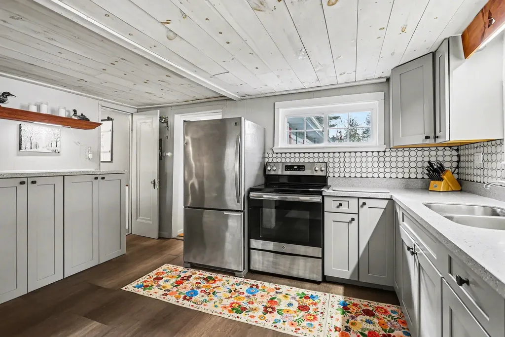 152 Hilda Drive Surrey Township MI 48622