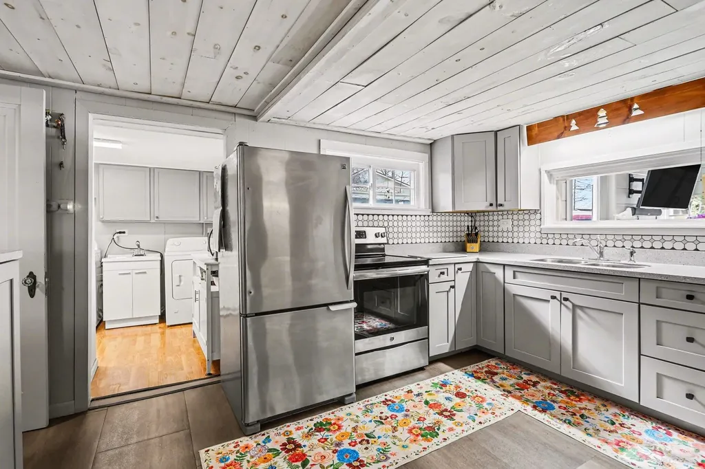 152 Hilda Drive Surrey Township MI 48622