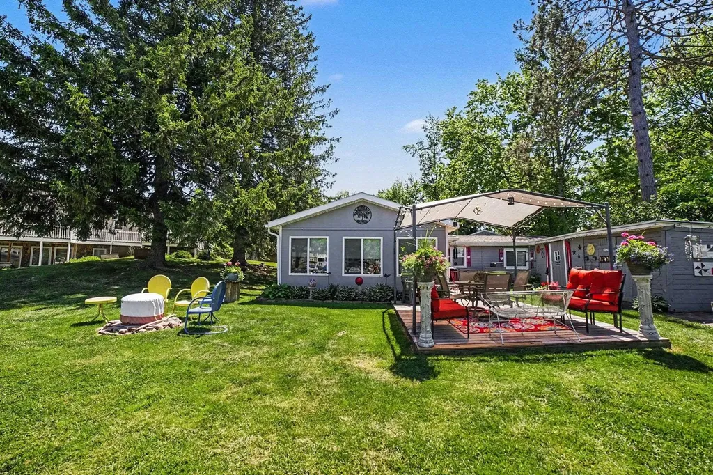 152 Hilda Drive Surrey Township MI 48622