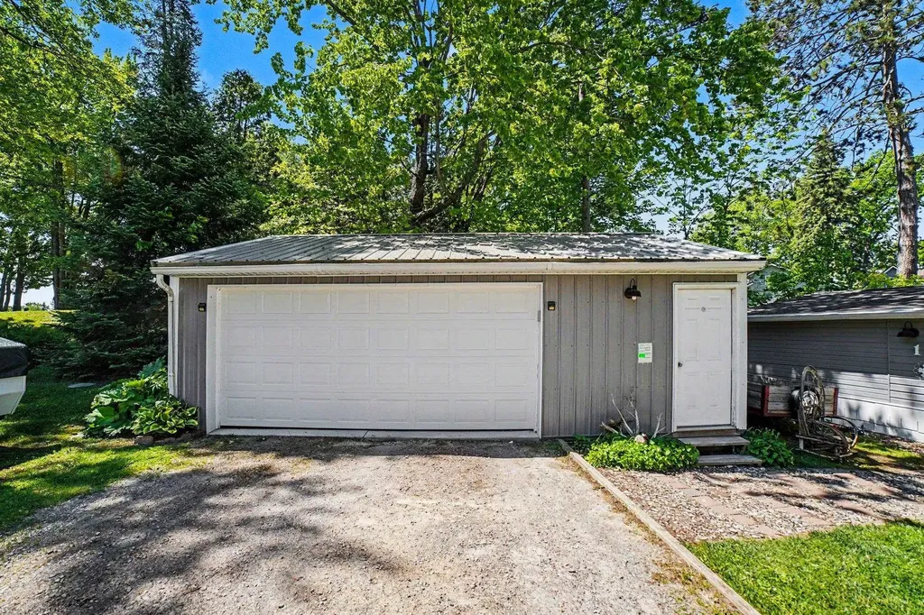 152 Hilda Drive Surrey Township MI 48622