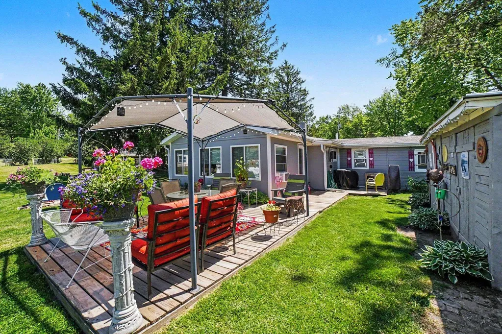 152 Hilda Drive Surrey Township MI 48622