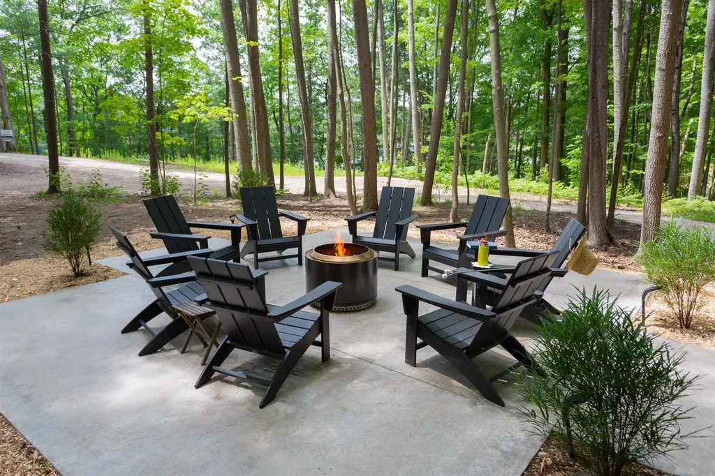 7103 Lake View Ridge Almira Township MI 49650