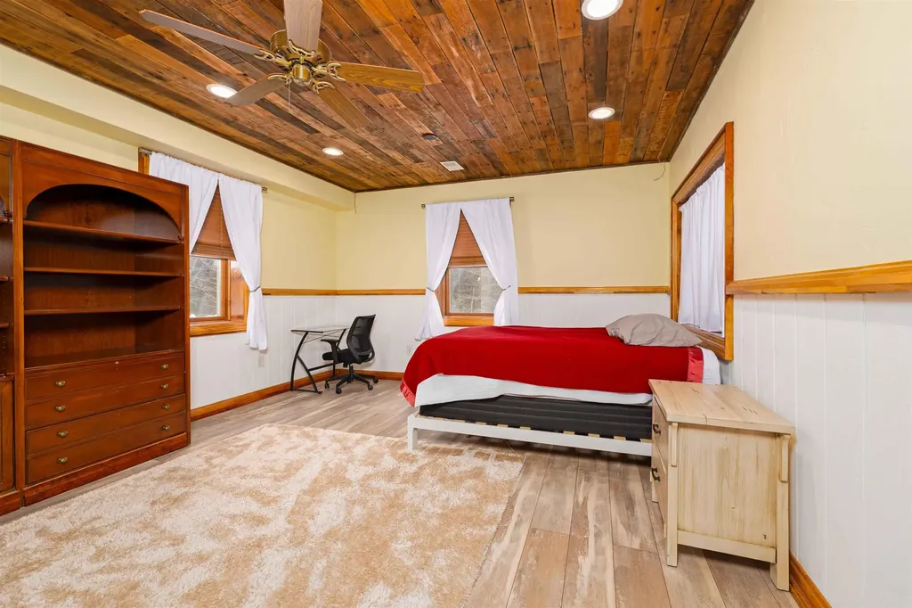 3855 Pulver Woods Drive Whitewater Township MI 49690