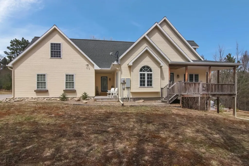3855 Pulver Woods Drive Whitewater Township MI 49690