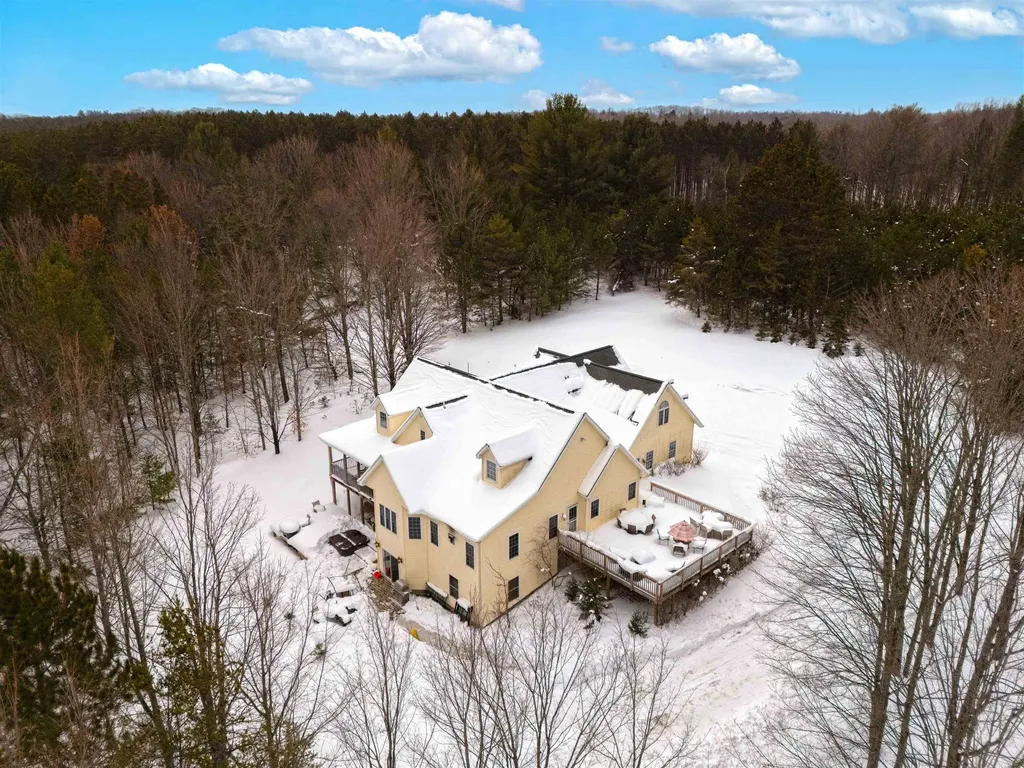 3855 Pulver Woods Drive Whitewater Township MI 49690