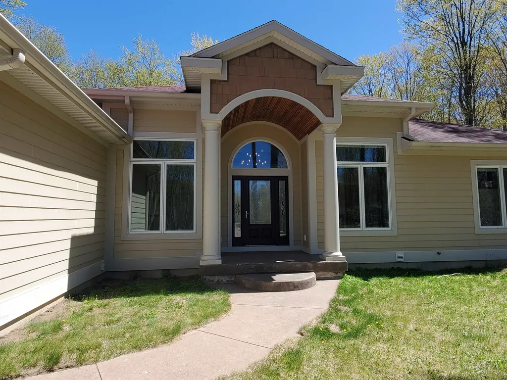 2594 Blue Meadow Drive Long Lake Township MI 49685