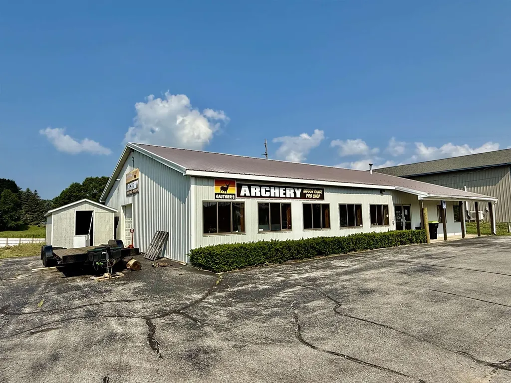 1788 M-37 Blair Township MI 49685