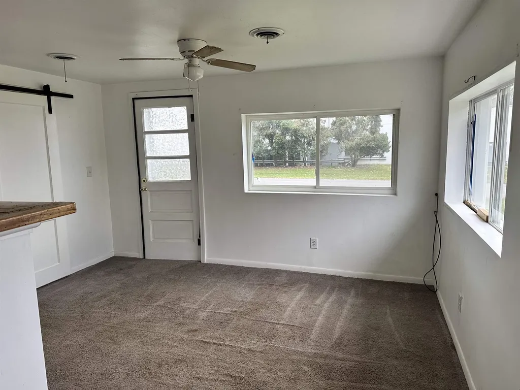 214 N Grover Avenue Alma City MI 48801