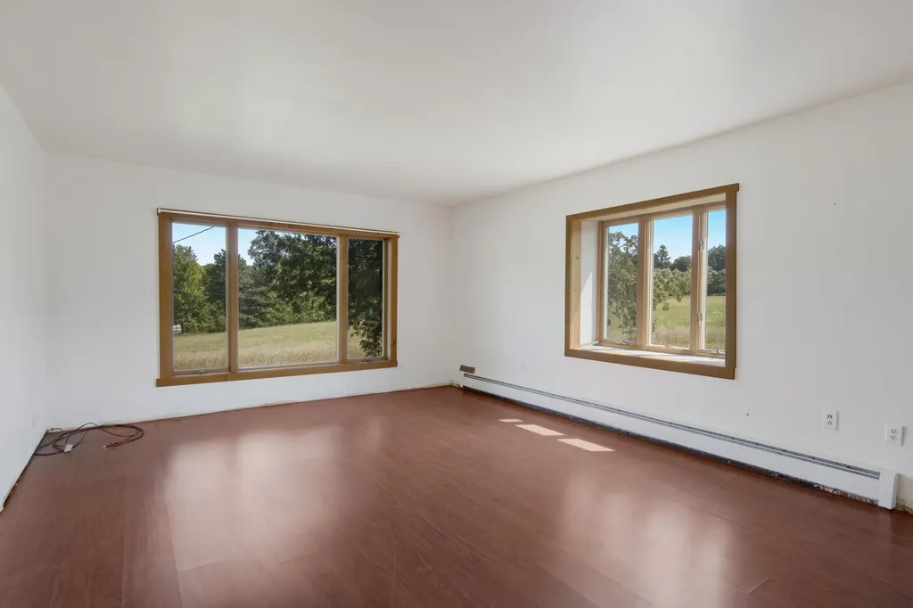 9224 E Duck Lake Road Suttons Bay Township MI 49682