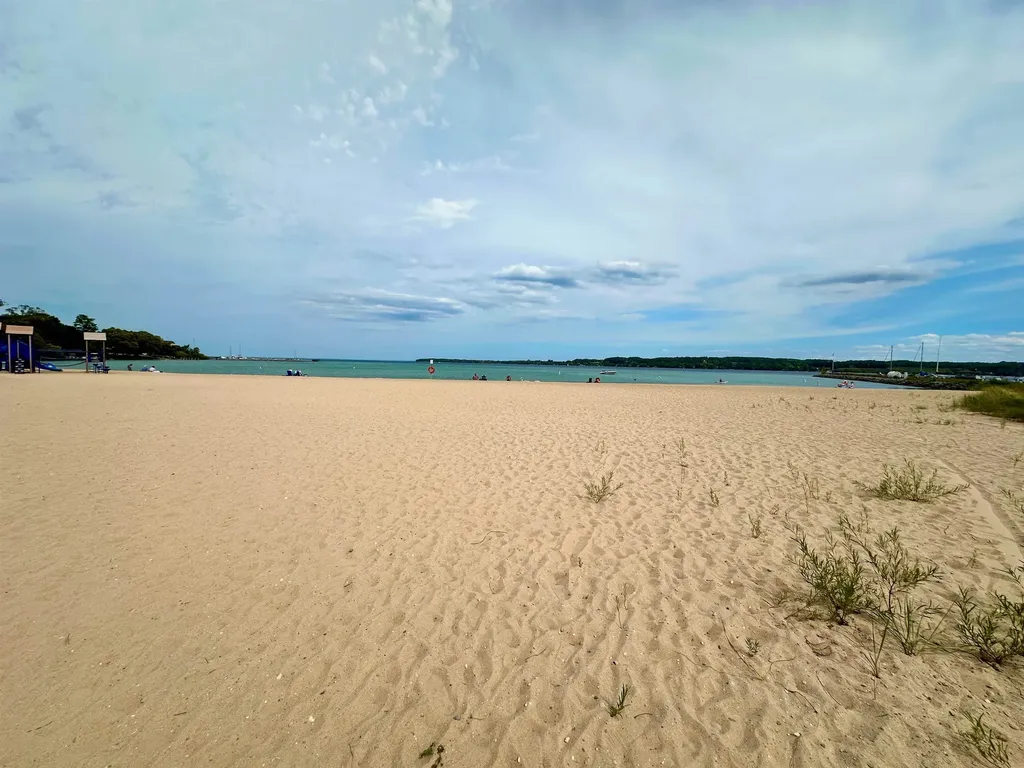 9224 E Duck Lake Road Suttons Bay Township MI 49682