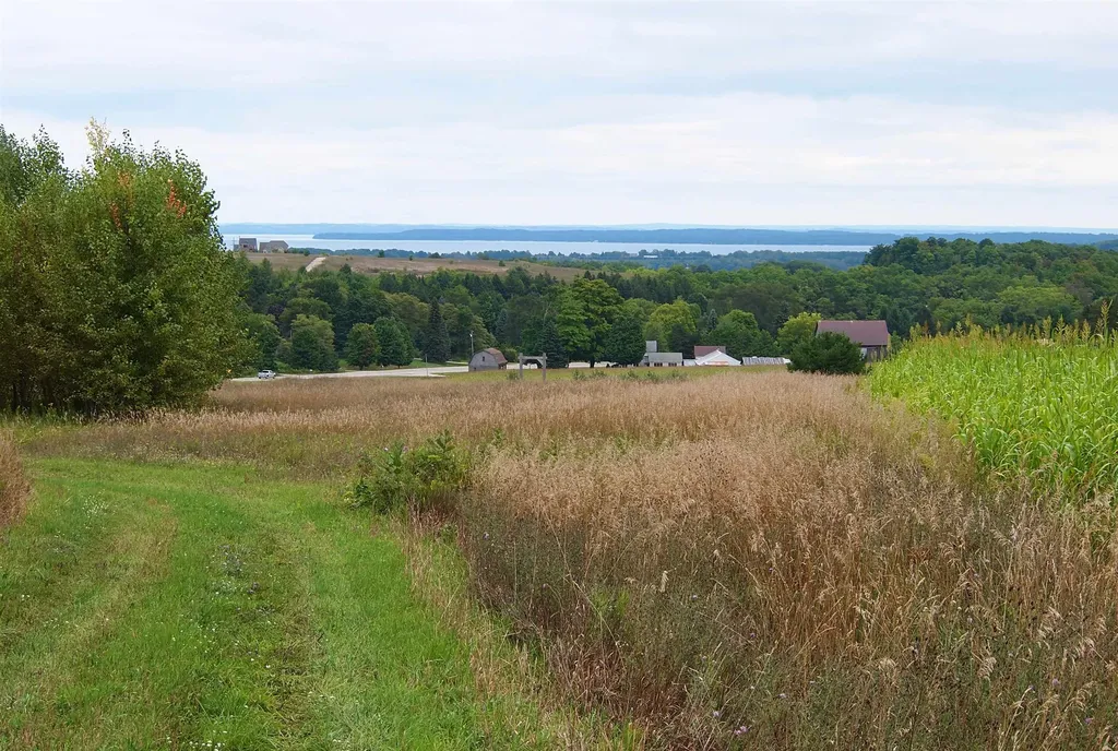 9224 E Duck Lake Road Suttons Bay Township MI 49682