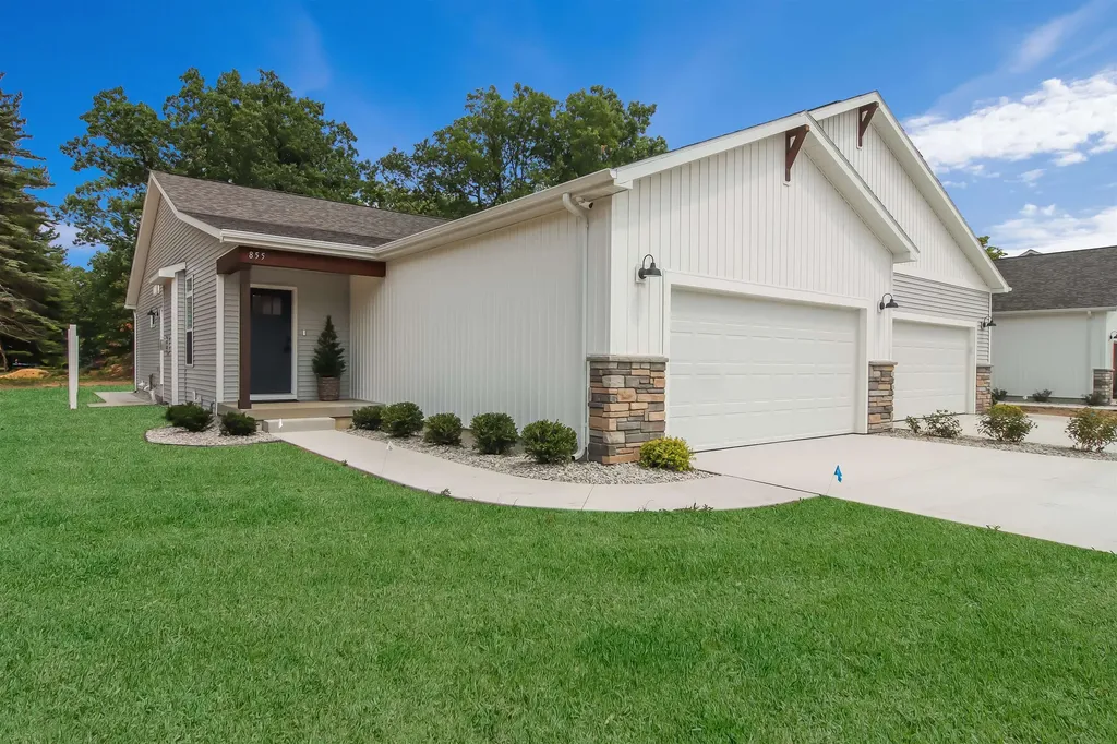 1733 Linden Avenue Garfield Charter Township MI 49686