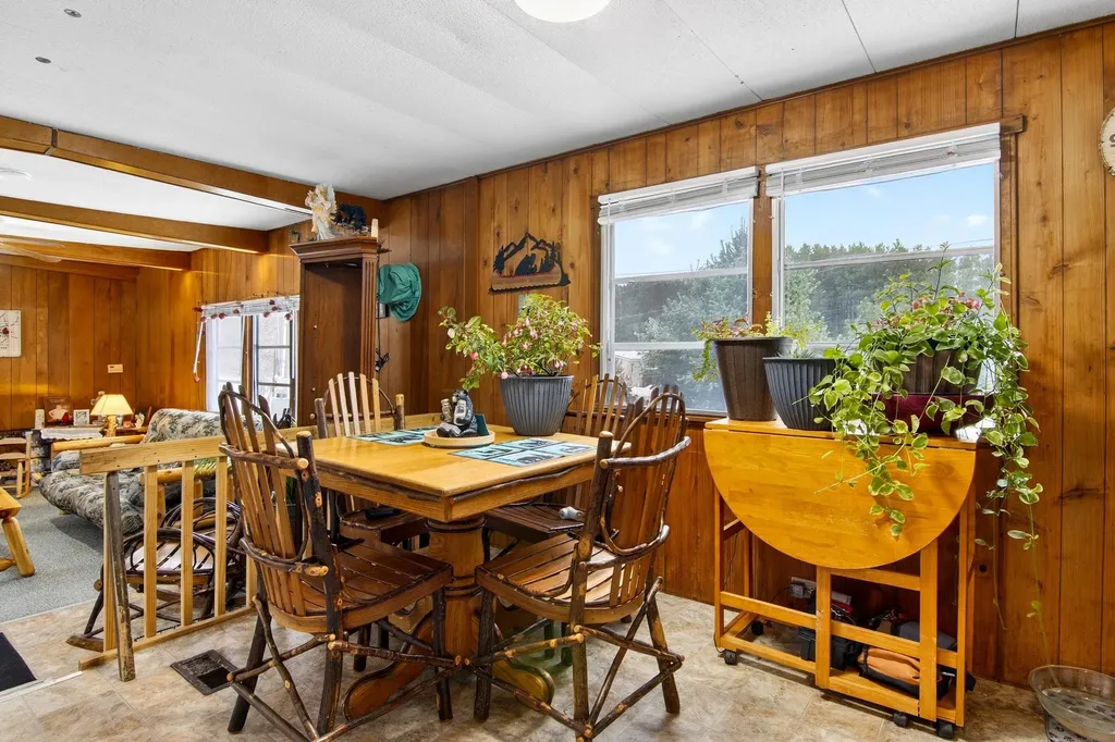 6585 Wallaker Road Joyfield Township MI 49616