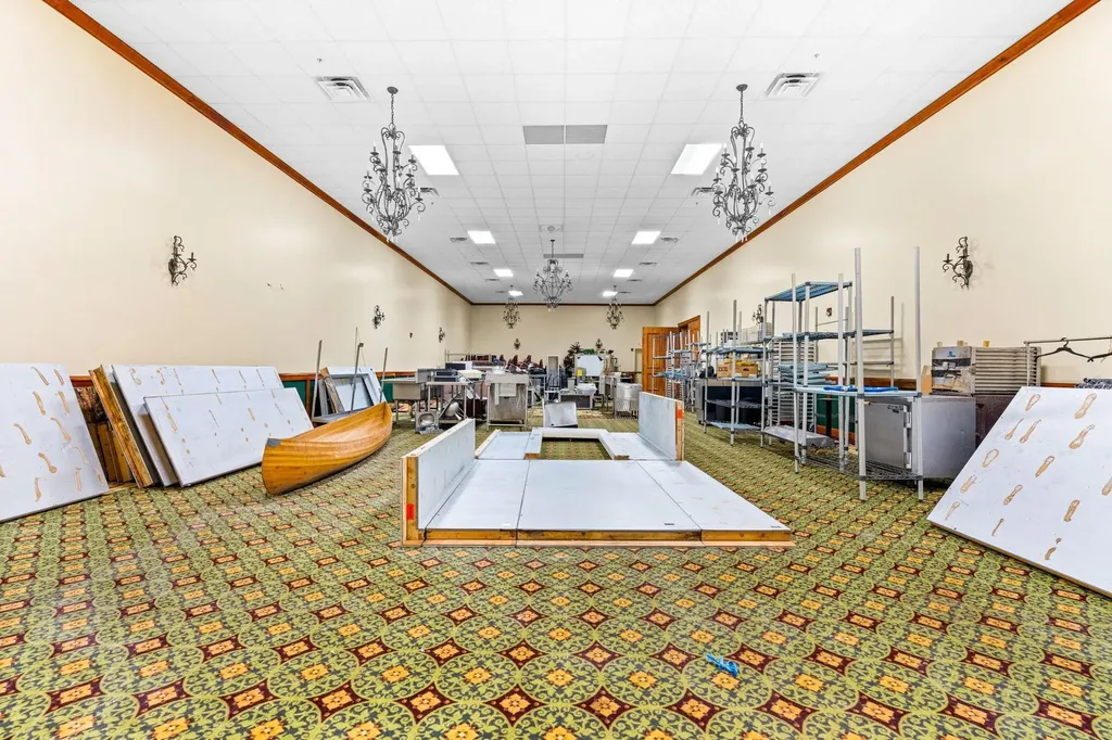 4160 E M-72 E Acme Township MI 49690