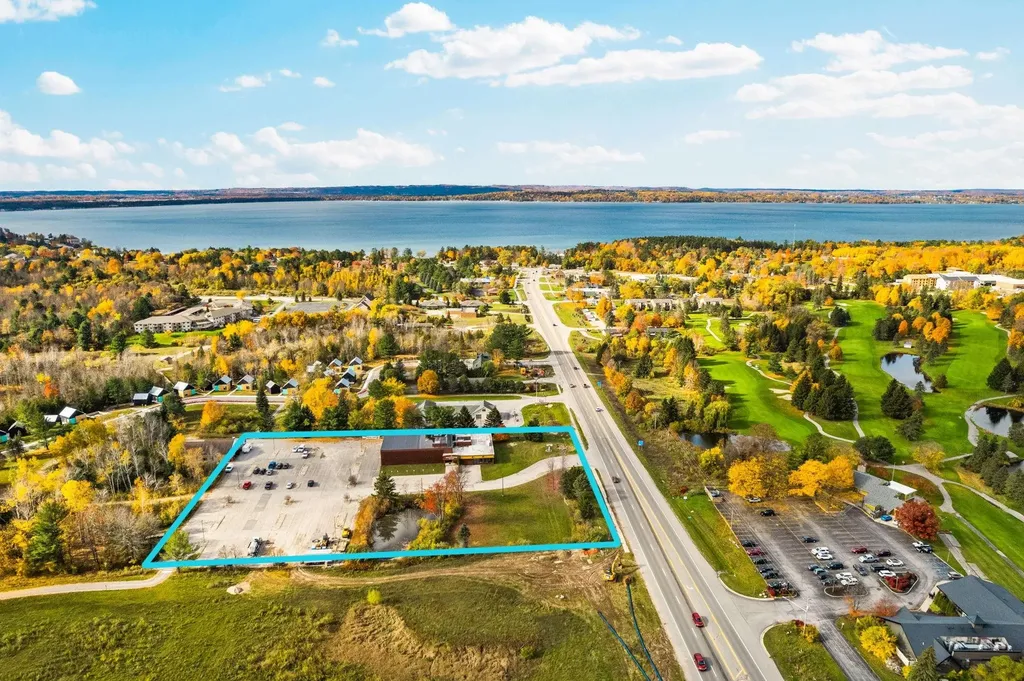 4160 E M-72 E Acme Township MI 49690