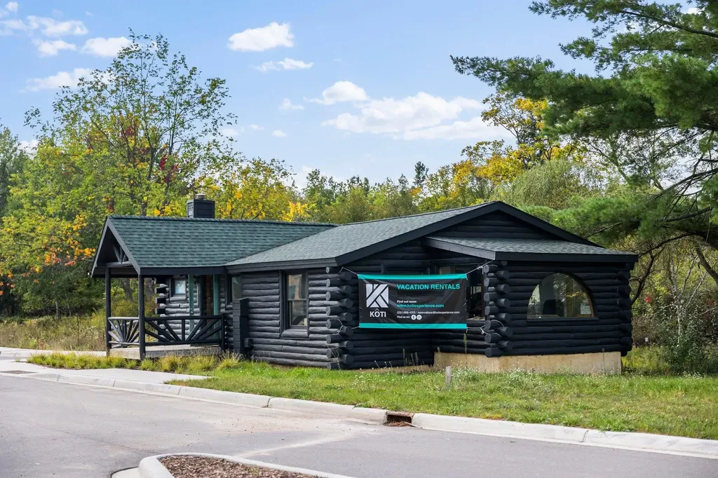 5961 E Oslo Street Acme Township MI 49690