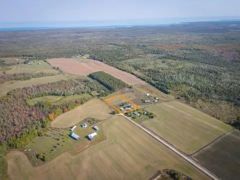 7557 Loop Road Krakow Township MI 49776