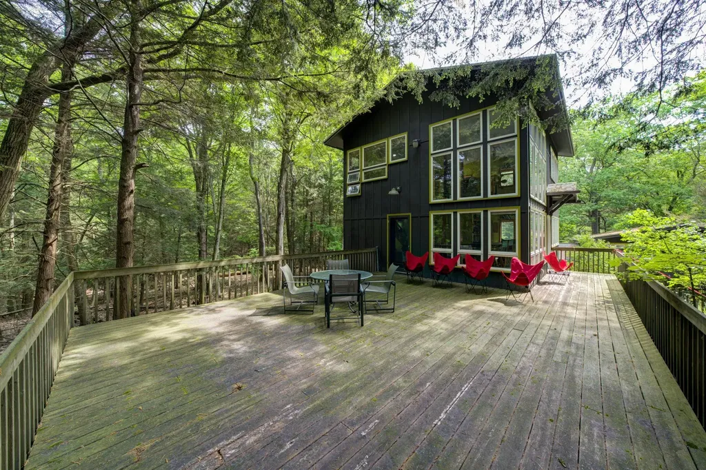 3312 Old State Road Lake Township MI 49635