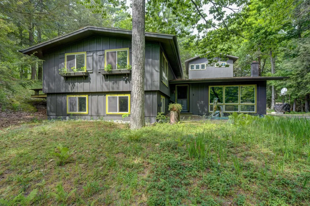 3312 Old State Road Lake Township MI 49635