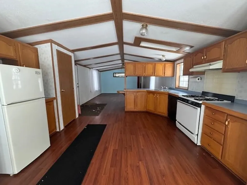 488 Autumn Selma Township MI 49601