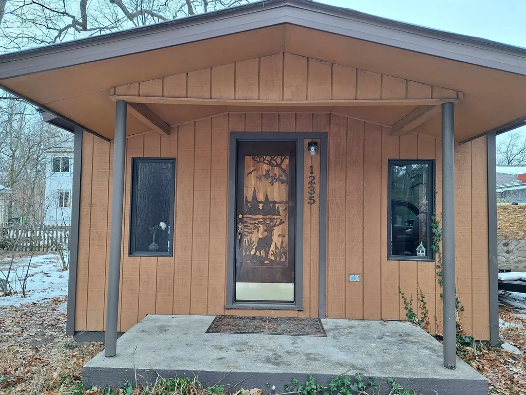 1235 Oakland Street Traverse City City MI 49686