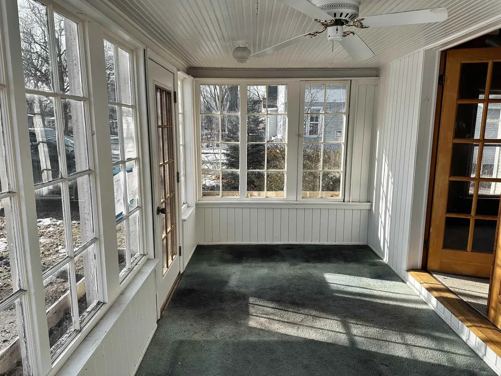 921 Washington Street Traverse City City MI 49686