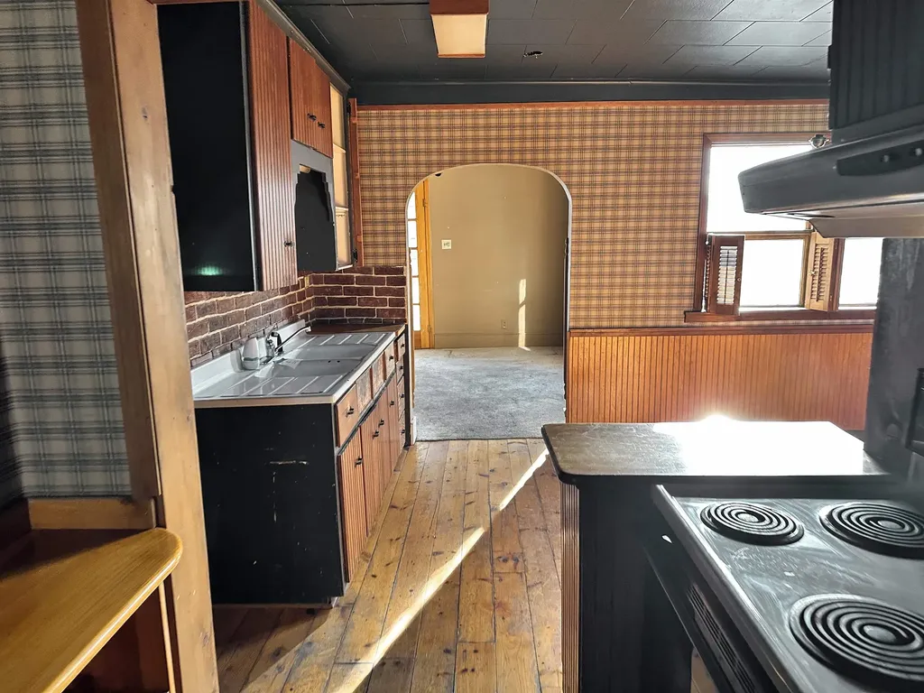 921 Washington Street Traverse City City MI 49686