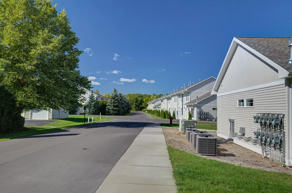 1502 Simsbury Street Garfield Charter Township MI 49686