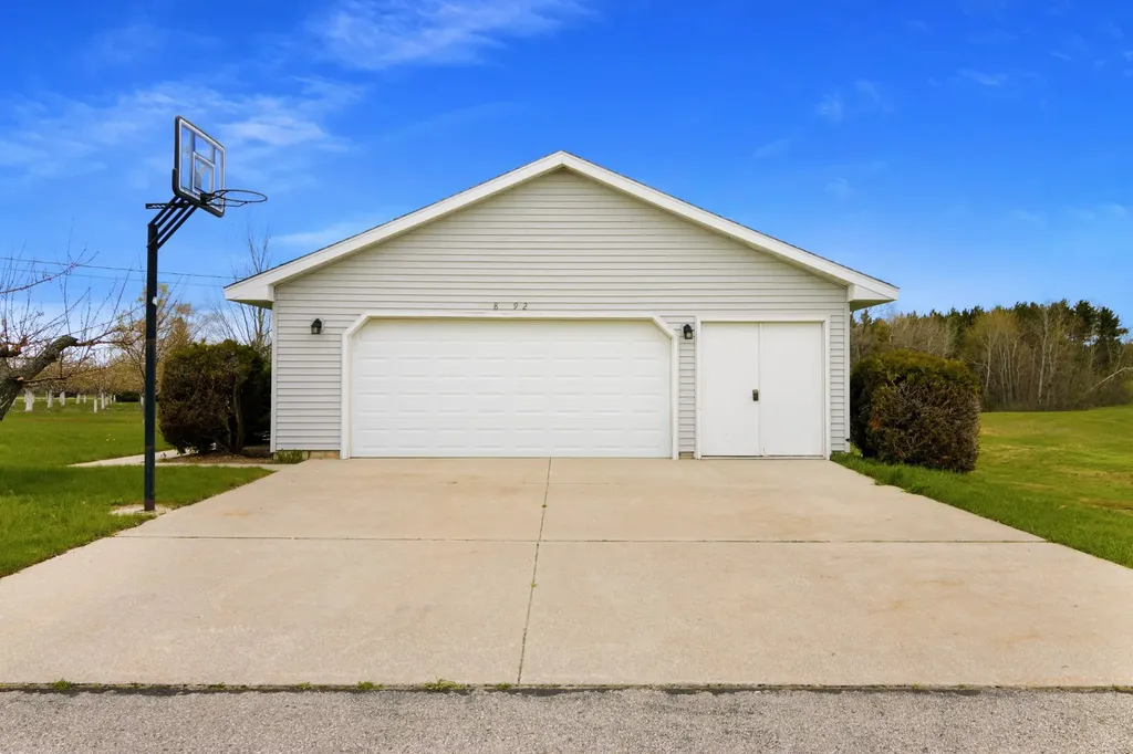 8392 Monarch Lane Whitewater Township MI 49690