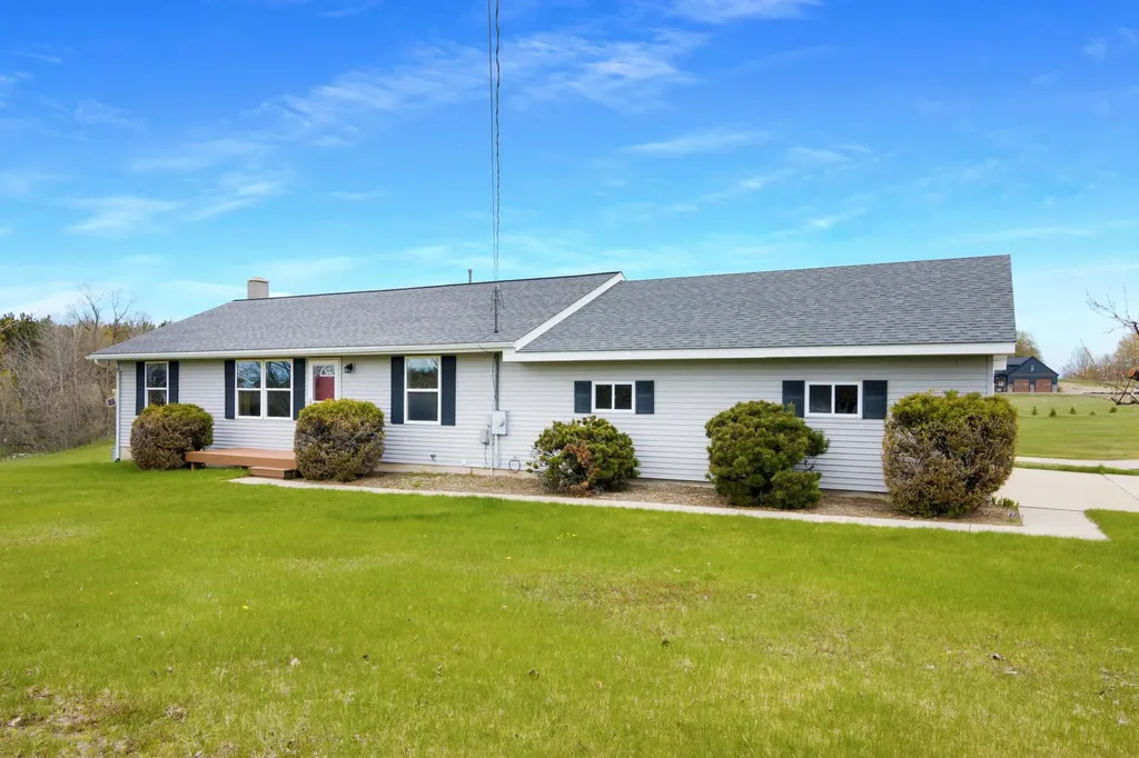 8392 Monarch Lane Whitewater Township MI 49690