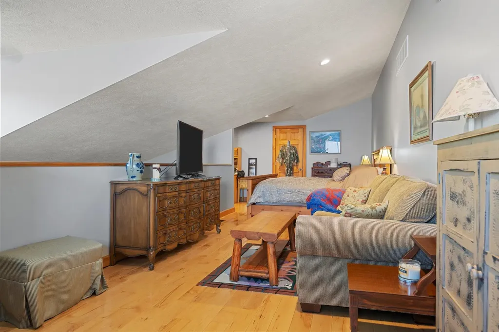 5046 S West Bay Shore Bingham Township MI 49682