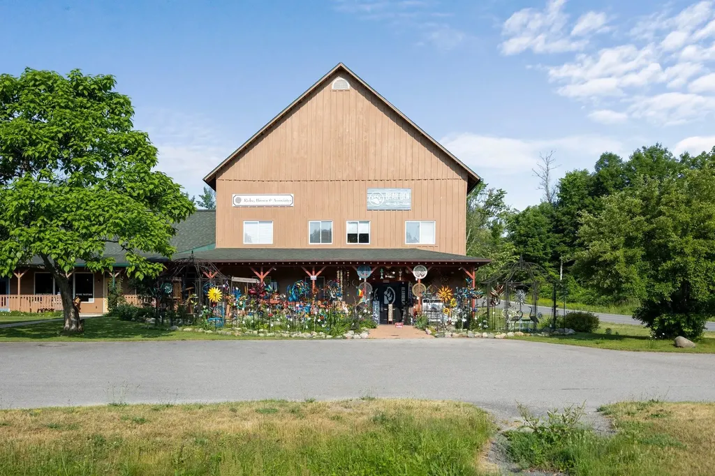 5046 S West Bay Shore Bingham Township MI 49682