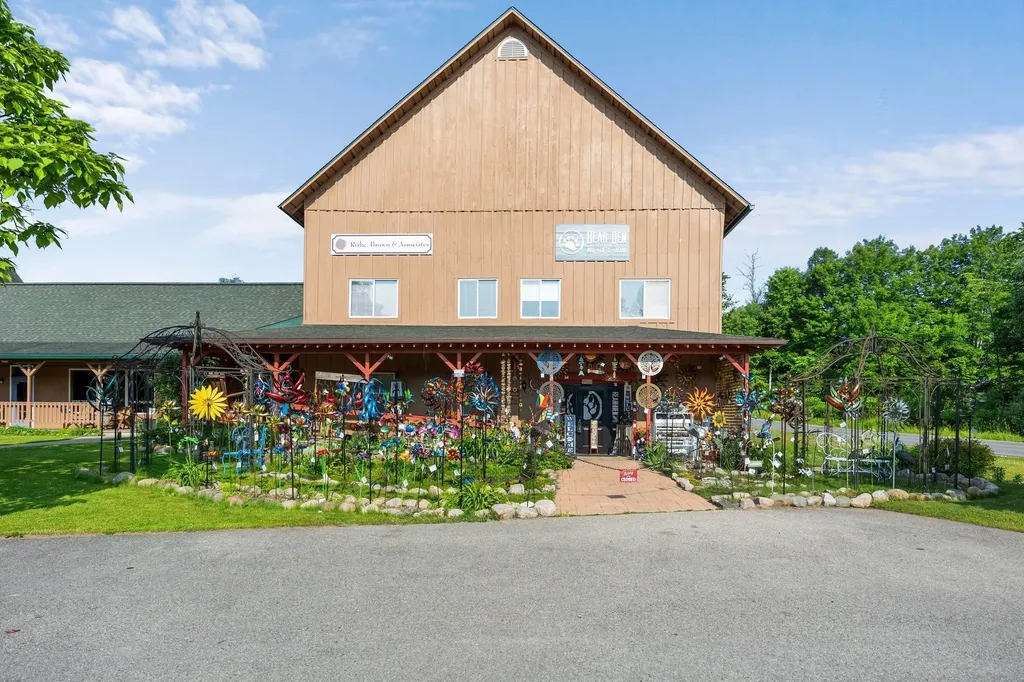 5046 S West Bay Shore Bingham Township MI 49682