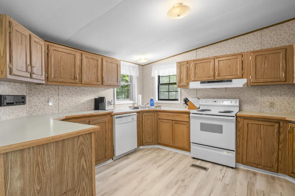 819 Gladewood Lane Garfield Charter Township MI 49686