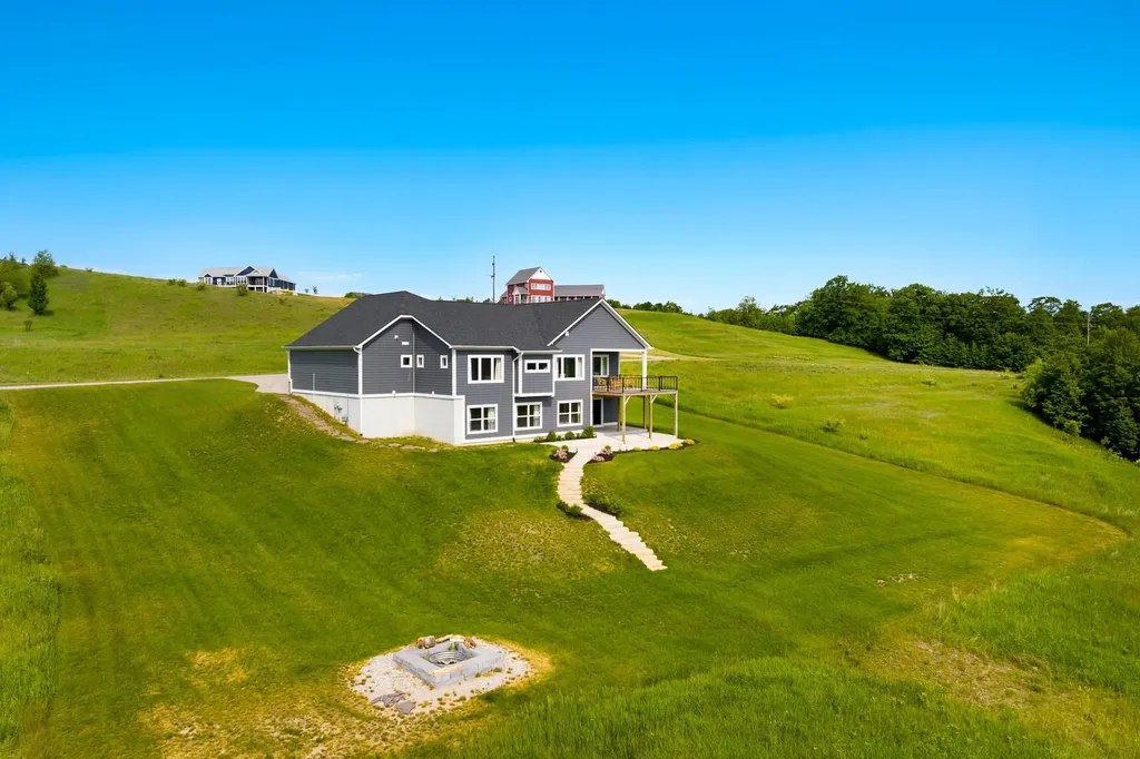 1476 Brencris Lane Suttons Bay Township MI 49682