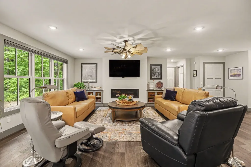 16753 S Sunset Shores Drive Elk Rapids Township MI 49690