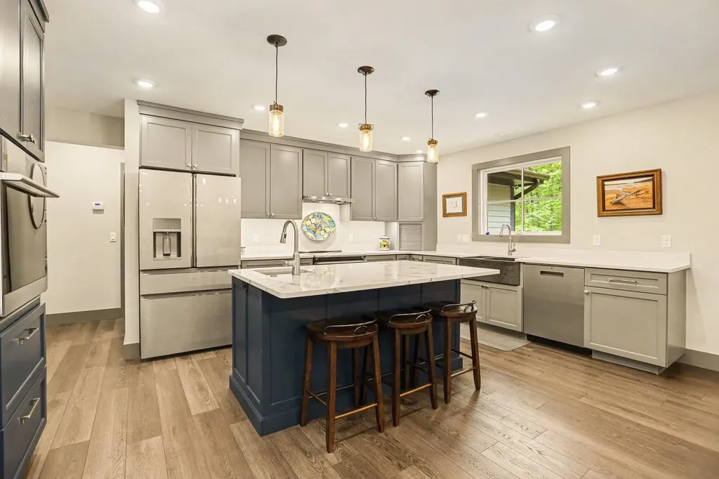 16753 S Sunset Shores Drive Elk Rapids Township MI 49690