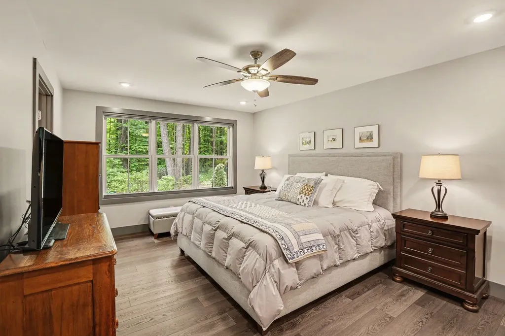16753 S Sunset Shores Drive Elk Rapids Township MI 49690