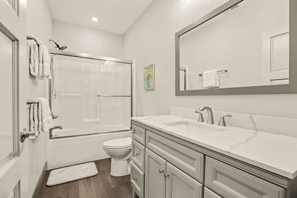 16753 S Sunset Shores Drive Elk Rapids Township MI 49690