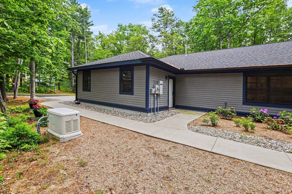 16753 S Sunset Shores Drive Elk Rapids Township MI 49690