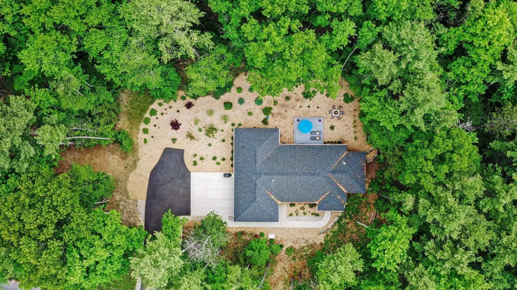 16753 S Sunset Shores Drive Elk Rapids Township MI 49690