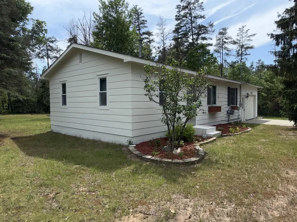 1740 Mccredie Road South Branch Township MI 48653