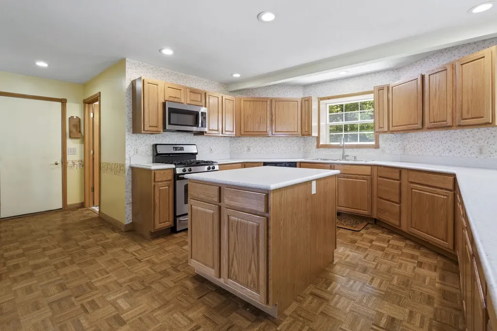 6351 Cherry Blossom Drive Green Lake Township MI 49685