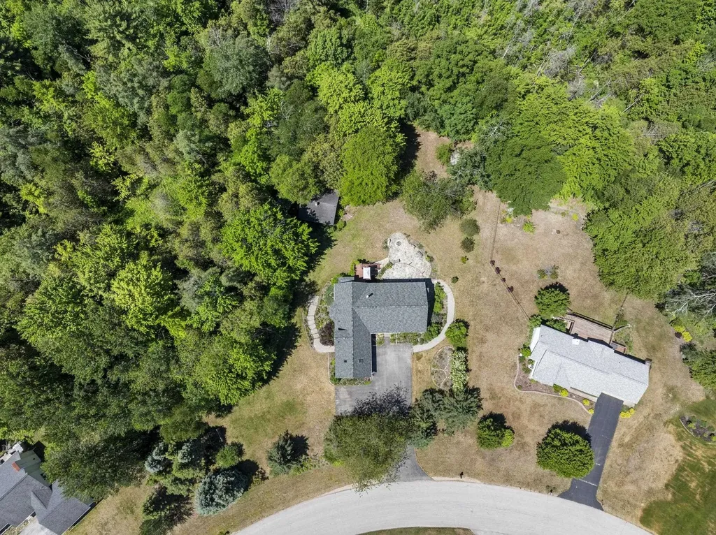 6351 Cherry Blossom Drive Green Lake Township MI 49685