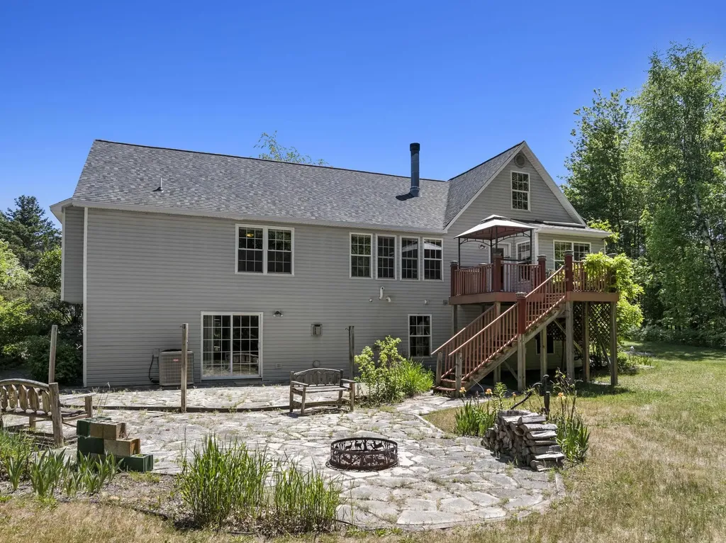 6351 Cherry Blossom Drive Green Lake Township MI 49685