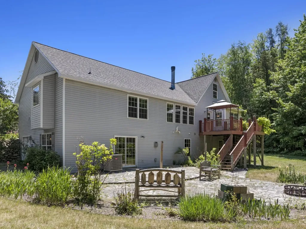 6351 Cherry Blossom Drive Green Lake Township MI 49685